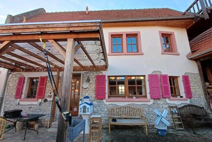 Rheinhessischen Hofreite mit Nebengebäuden - Armsheim