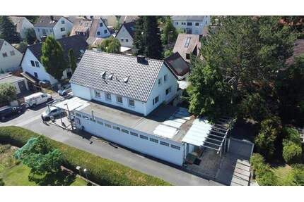 *Attraktives Mehrfamilienhaus mit Potenzial für 6 Wohneinheiten!* - Nürnberg Gebersdorf