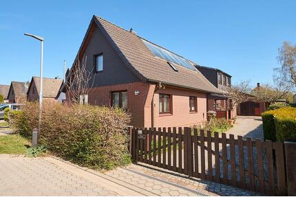 VON PRIVAT: Gepflegtes Ein- Zweifamilienhaus mit 173 m² Wohnfl. - Glinde