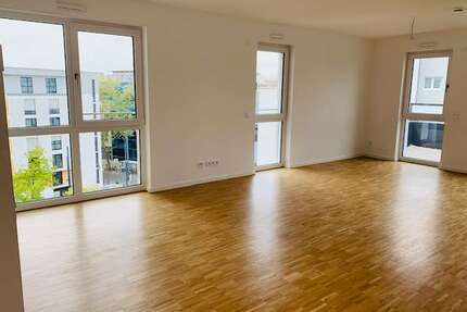 Wohnung zum Mieten in Offenbach 1.536,52 € 92.45 m²