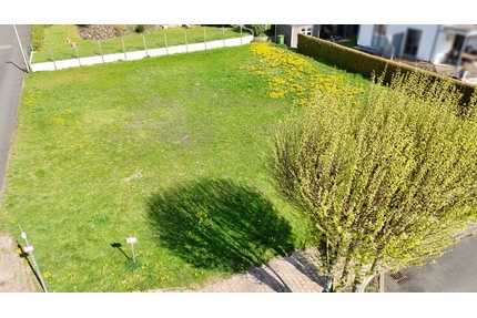 Sonniges Eckgrundstück in Calden-Meimbressen – 652 m² Wohnglück im Grünen