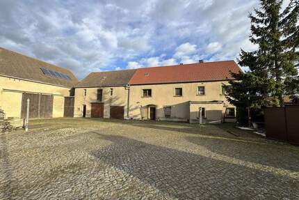 Bauernhaus mit Scheune in der Gemeinde Cavertitz OT Lampertswalde zu verkaufen