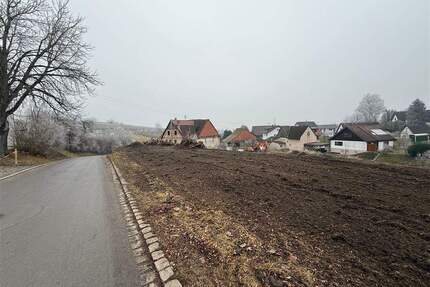 Baugrundstück für ein Einfamilienhaus mit max. 2 Wohneinheiten in Salem-Rickenbach am Bodensee