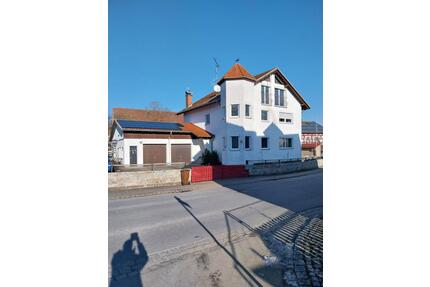 Haus zu verkaufen - 550.000,00&nbsp;EUR Kaufpreis, ca.&nbsp; 270,00&nbsp;m&sup2; in Denkendorf (PLZ: 85095)