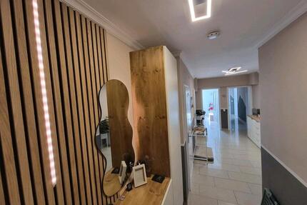 Ihr neues Zuhause - gepflegte 4,5-Zimmer-Wohnung mit Stellplatz - Überlingen