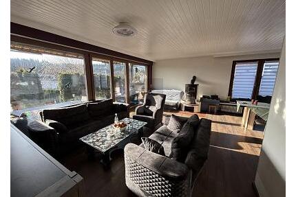 BUNGALOW, TOP LAGE, EBENERDIG, INNEN RENOVIERT - Mettlach