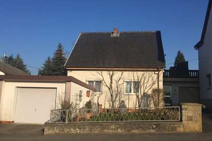 Haus zum Kaufen in Weidhausen 120.000,00 € 138 m²