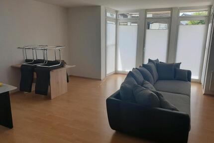 Helle 2-Zimmer-Eigentumswohnung mit Terrasse und kleinem Garten - Laatzen