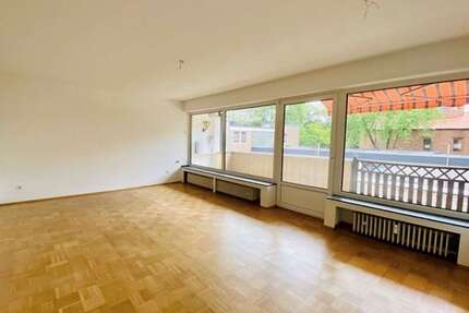 Haus zum Kaufen in Neuss 850.000,00 € 510 m²