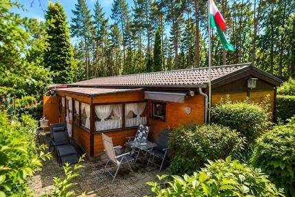FERIENHAUS BUNGALOW WOCHENENDHAUS AM SCHERVENZSEE - Eisenhüttenstadt
