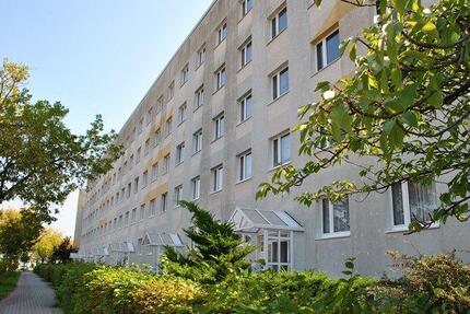 3-Zimmer-Wohnung mit Balkon nahe Kaufland! - Guben
