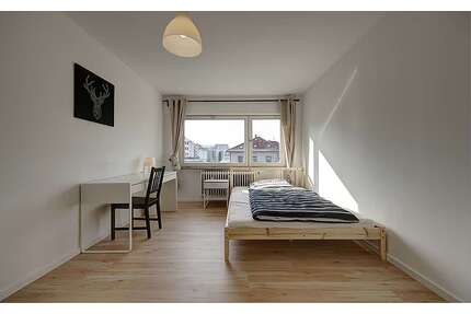 WG-Zimmer in Stuttgart 495,00 € 15 m²