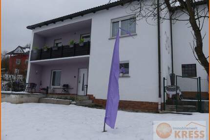 Einfamilienhaus mit Einliegerwohnung, Carport, Garage u. separatem Baugrundstück in Snt.- Mottgers. - Sinntal