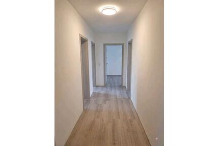 4 Zimmer Wohnung zu verkaufen - 240.000,00&nbsp;EUR Kaufpreis, ca.&nbsp; 84,00&nbsp;m&sup2; in Schweinfurt (PLZ: 97424) Bellevue