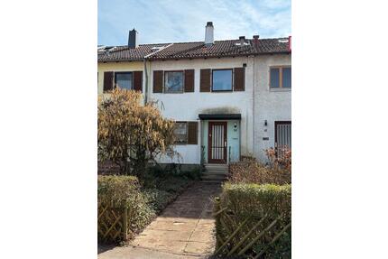 Reihenhaus in Ostfildern-Parksiedlung nahe U-Bahn Versteigerung