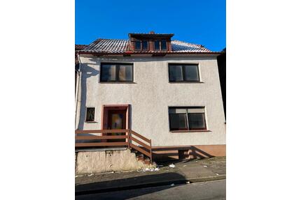 Haus in der Sanierung zentral in Elze zu vermieten