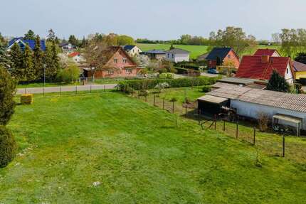 Grundstück zu verkaufen in Ahrensfelde 150.000,00 € 306 m²