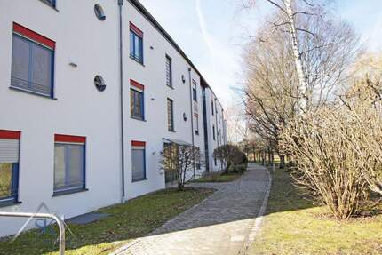 1,5 Zi. Wohnung mit Balkon, Kellerabteil und TG in Puchheim Bhf