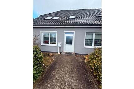 Helle 3 Zimmer, Küche, Bad, Gäste WC Wohnung, EG, in BASSUM