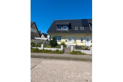 Doppelhaushälfte mit Garten und Garage - Domsühl
