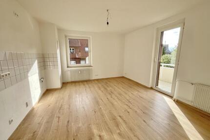 Helle 2-Zimmer-Wohnung mit Balkon, großer Küche und Tageslichtbad! - Rheda-Wiedenbrück