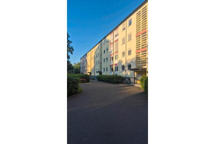3-Zimmer-Wohnung in Sandhausen: Raum für Ihren Alltag