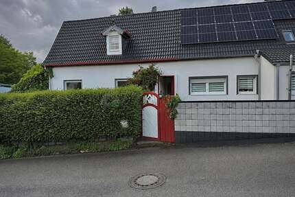 Haus zum Kaufen in Leverkusen 310.000,00 € 110 m²