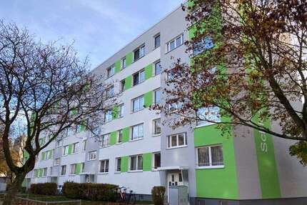 Wohnung zum Mieten in Schwerin 424,00 € 61.04 m²