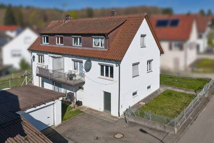 Charmantes Zweifamilienhaus in Bitz