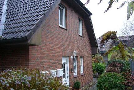 Wohnung im 1. OG in 25712 Burg zu vermieten - Burg (Dithmarschen)