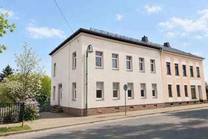 Haus zum Kaufen in Lengenfeld 129.999,00 € 165 m²