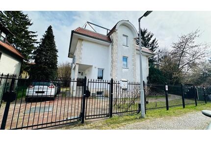 Großes, voll möbliertes Haus mit Garten zur Untermiete - Berlin Tempelhof-Schöneberg