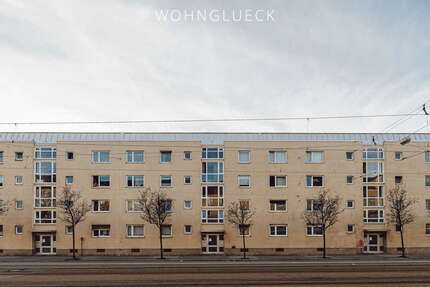 Wohnung zum Kaufen in Augsburg 215.000,00 € 65 m²