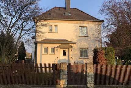 Haus zum Kaufen in Apolda 260.000,00 € 100.1 m²