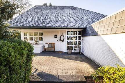 Großzügiger Wohngenuss am Wittmoor - Hamburg / Duvenstedt