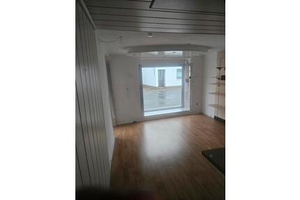 Geschäft in Breuberg Hainstadt - 360,00&nbsp;EUR Kaltmiete, ca.&nbsp; 50,00&nbsp;m&sup2; in Breuberg (PLZ: 64747)