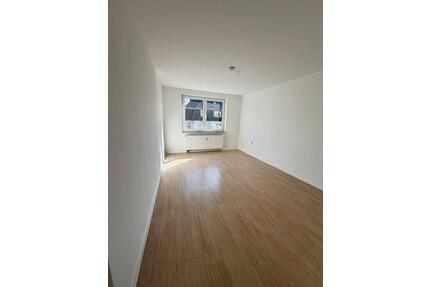 Gepflegte 2-Zimmer-Wohnung mit frisch saniertem Bad - Hilden Kalstert
