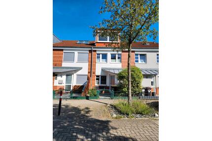 PROVISIONSFREI, Reihenhaus mit 4 Zimmer, 130qm in Bremen-Arsten