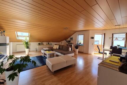 Schöne helle Dachgeschosswohnung - Heimsheim