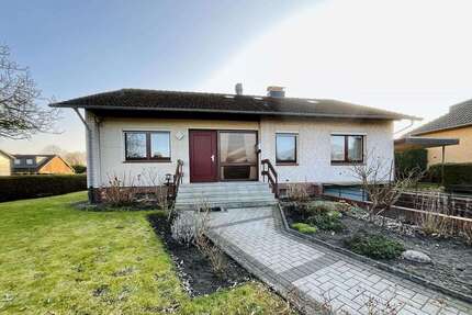 Haus zum Kaufen in Loxstedt 184.000,00 € 96 m²