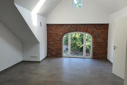 Schöne Singlewohnung im 1. OG zu vermieten - Lübbecke