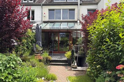 Reihenmittelhaus in Huttrop Nähe Parkfriedhof - Essen