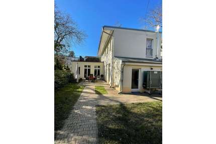 Haus zum Kaufen in Potsdam 1.200.000,00 € 140 m²