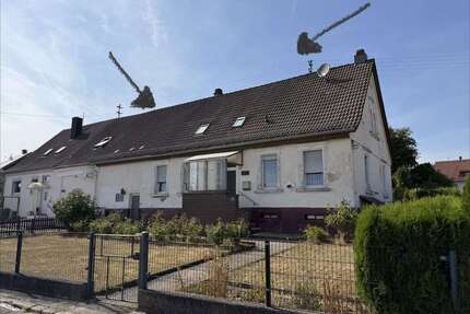 Haus zum Kaufen in Einöllen 66.000,00 € 140 m²