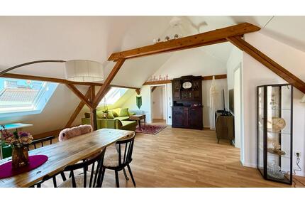 Möblierte Wohnung im Beethovenviertel, 3 Dachterrassen, auf Zeit - Augsburg