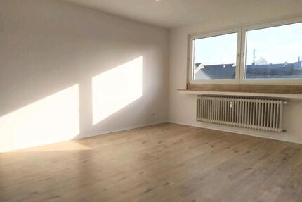 3 Zimmer 65qm 2 Stellplätze Frisch Renoviert gute Rendite - Stolberg (Rheinland)