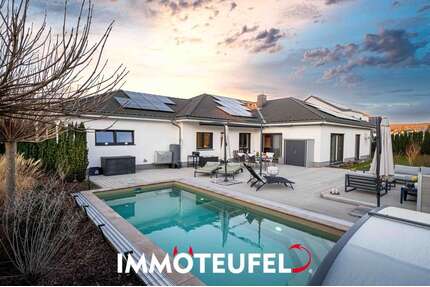 Haus zum Kaufen in Chemnitz Adelsberg 799.000,00 € 188 m² - Chemnitz / Adelsberg