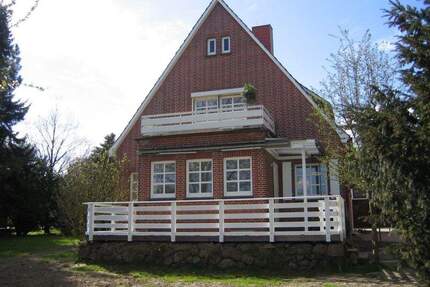 Anfragestopp! - Attraktives Einfamilienhaus mit Nebengebäude in Garlstorf