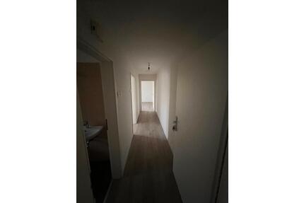 Frisch renovierte Wohnung im 1OG - Mülheim an der Ruhr Menden-Holthausen