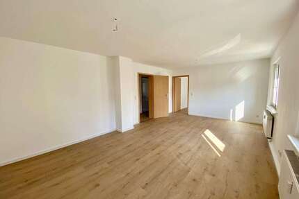 Wohnung zum Mieten in Zwenkau 560,00 € 65.55 m²